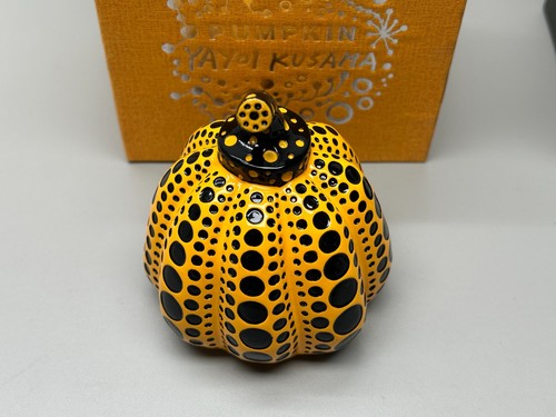 Kusama yayoi naoshima oggetto - yayoi,