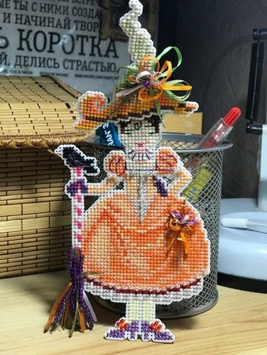 Penelope pumpkin witch - penelope,